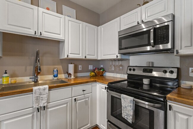 Building Photo - 91-1059 Kaimalie Street Unit 2P4 - 1