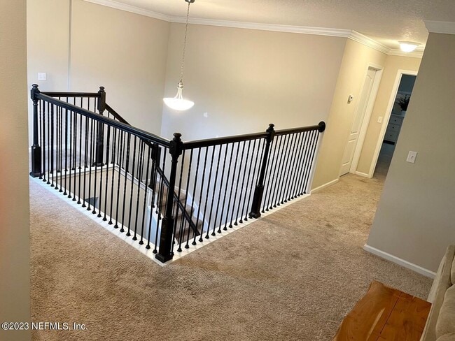 Building Photo - 591 Drysdale Dr