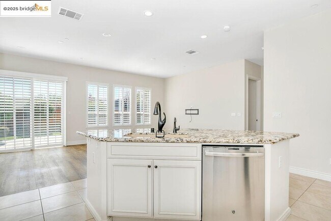 Building Photo - 1928 Barbaresco Ln