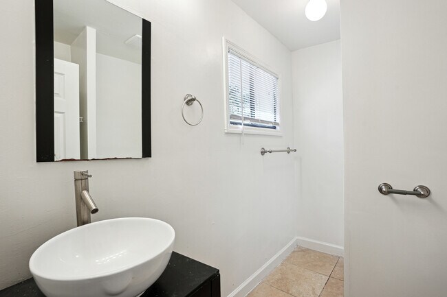 Building Photo - 4435 Yates Rd