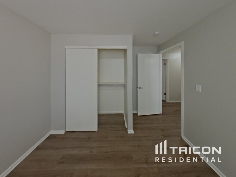 Building Photo - 4170 S Biscay Cir