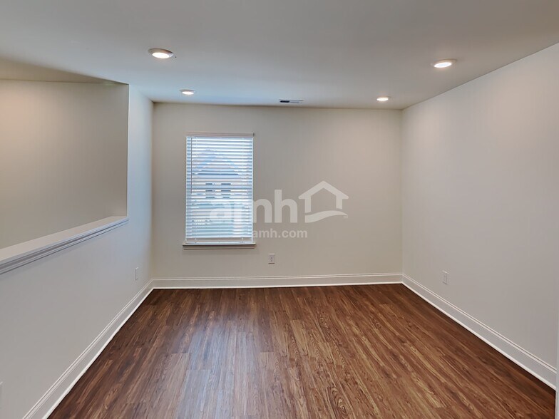Building Photo - 186 Rivulet Dr