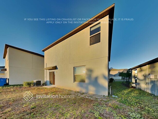 Building Photo - 15618 Greenleaf Bay St