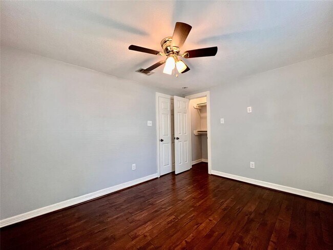 Building Photo - 4114 Beggs St