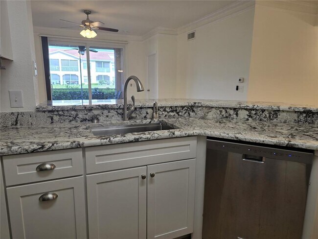 Building Photo - 4170 Central Sarasota Pkwy