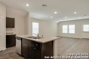 Building Photo - 728 Armadillo Dr