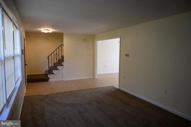 Building Photo - 948 Homeland Dr
