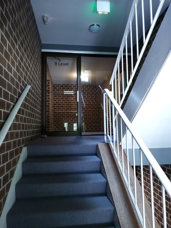 Building Photo - Two Bedroom/ Two Bath Condo at Falls Garde...
