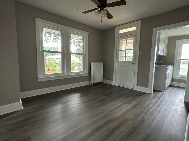 Dining Area - 59 Maytown Ave