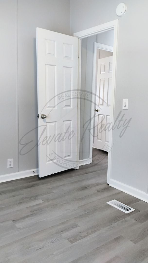 Building Photo - ON SPECIAL! THIS PROPERTY HAS A 1/2 OFF TH...