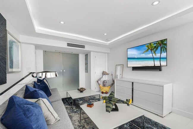 Building Photo - 545 S Fort Lauderdale Beach Blvd