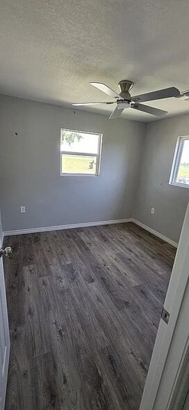 Building Photo - 723 SW 45th St