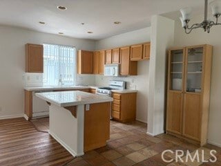 Building Photo - 12 Coveside Ct