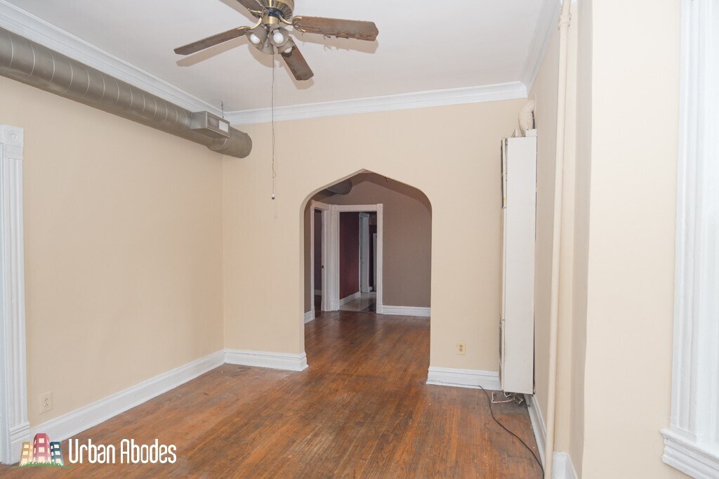 Building Photo - 1058 N Rockwell St
