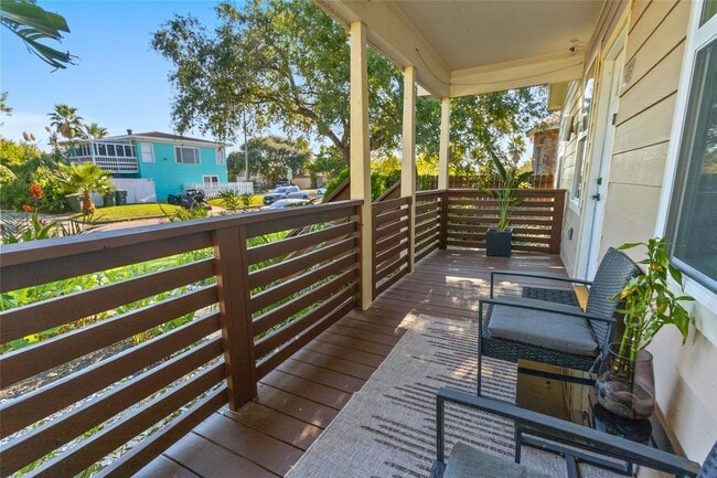 Building Photo - 5324 Avenue R