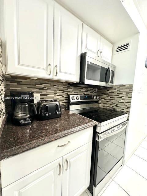 Building Photo - 3505 S Ocean Dr
