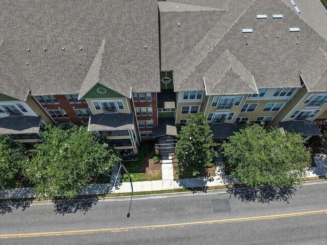 Building Photo - 1185 SW 9th Rd
