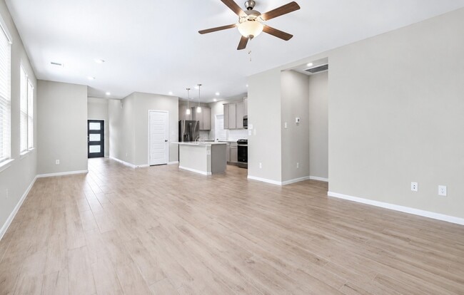 Building Photo - 17542 Rosette Grass Dr