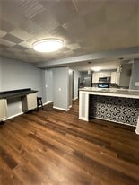 Building Photo - 1920 E Genesee St