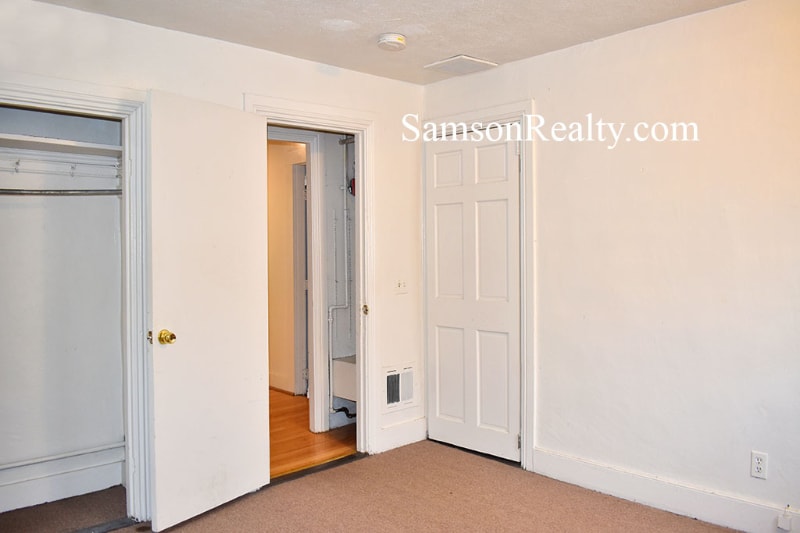 Building Photo - 298 Hope St