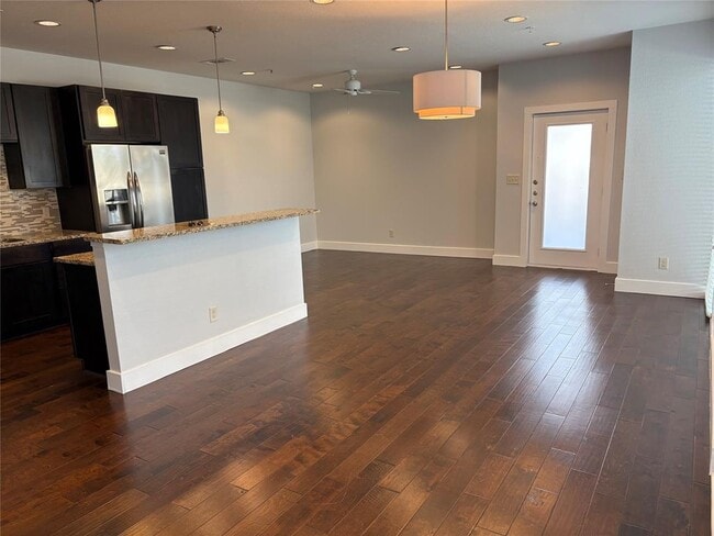 Building Photo - 1512 Forest Trail
