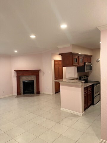 Building Photo - 6001 Reims Rd