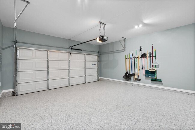 Building Photo - 1801 Rankokus Dr