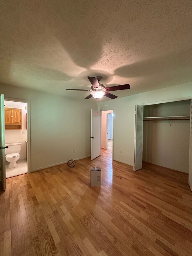 Building Photo - 375 Segrest Cir