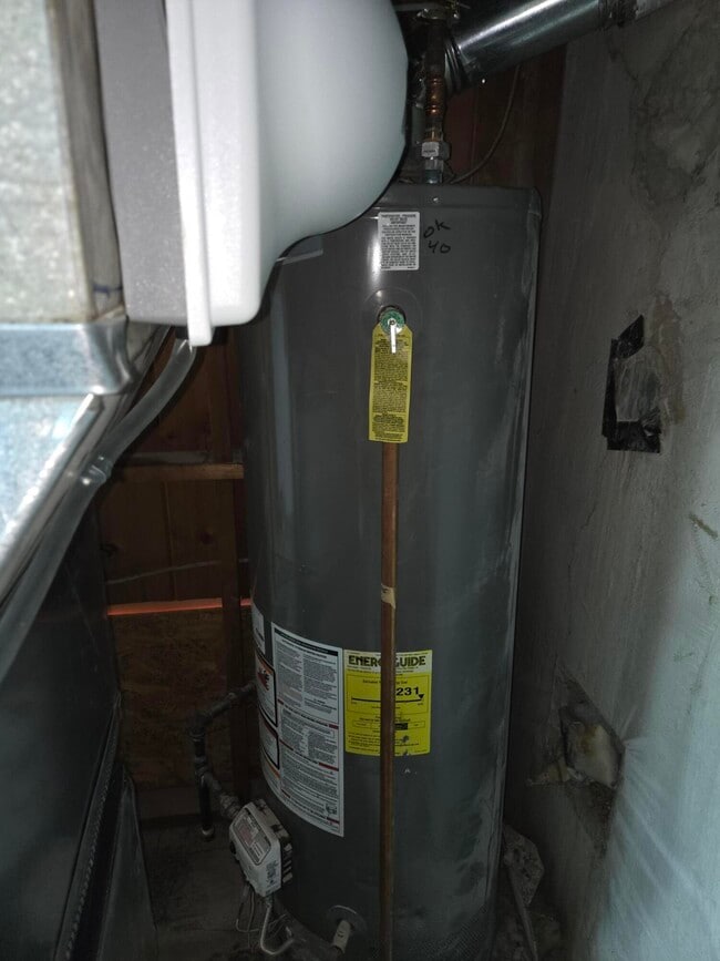 Building Photo - 27294 W Pleasant Ridge Dr