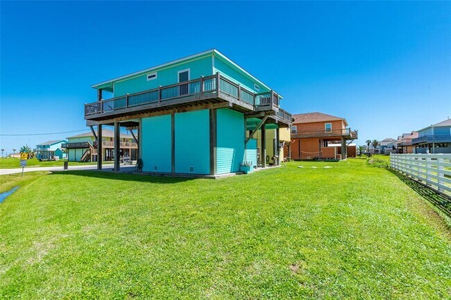 Building Photo - 987 Surf Rd