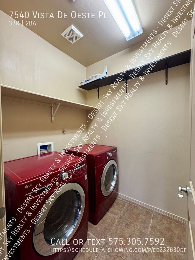 Building Photo - 7540 Vista de Oeste Pl