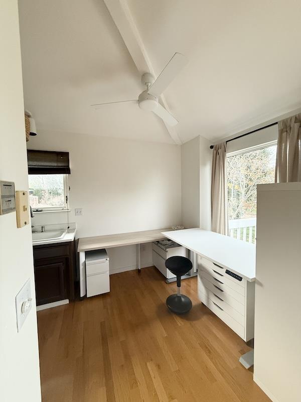 Building Photo - 14515 Clearview Dr