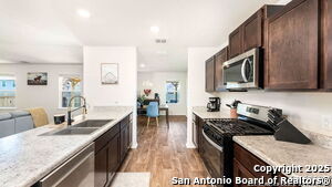 Building Photo - 13740 Redrock Dr