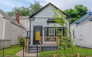 Building Photo - $500 OFF Your First Full Month’s Rent — Apply Today!