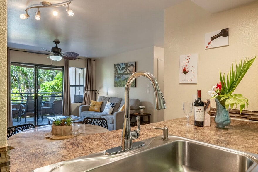 Building Photo - 678 S Kihei Rd