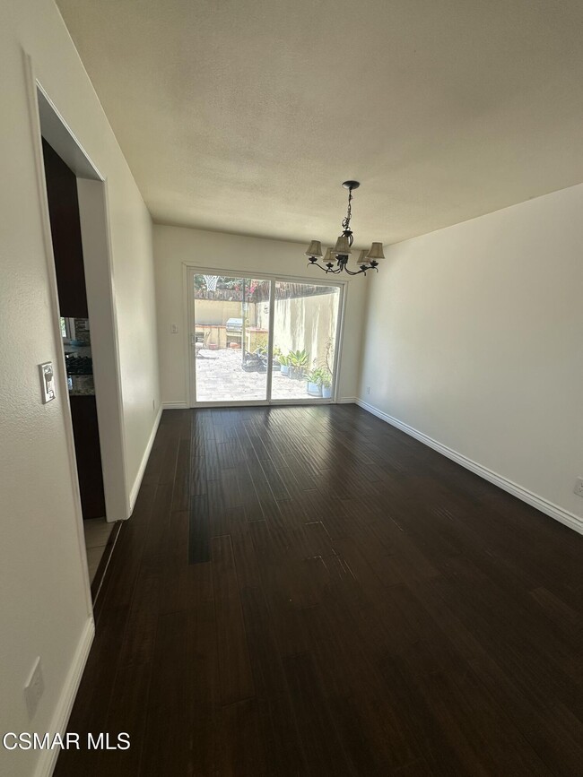 Building Photo - 1165 Triunfo Canyon Rd