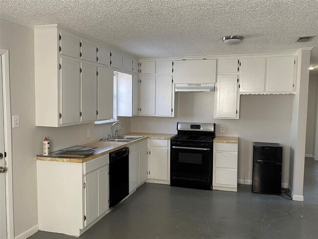 Building Photo - 117 E Prospect St