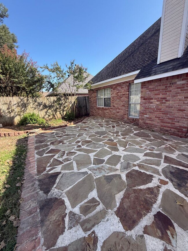 Building Photo - Rental Property