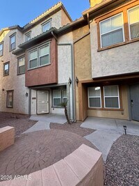 Building Photo - 2016 N 78th Glen