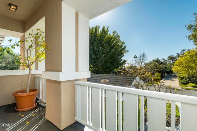 Building Photo - 801 La Vina Ln