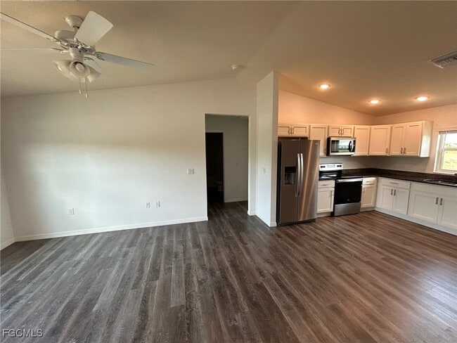 Primary Photo - 131 Carousel Ave