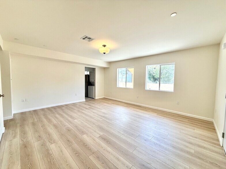 Living Room - 14606 Gilmore St