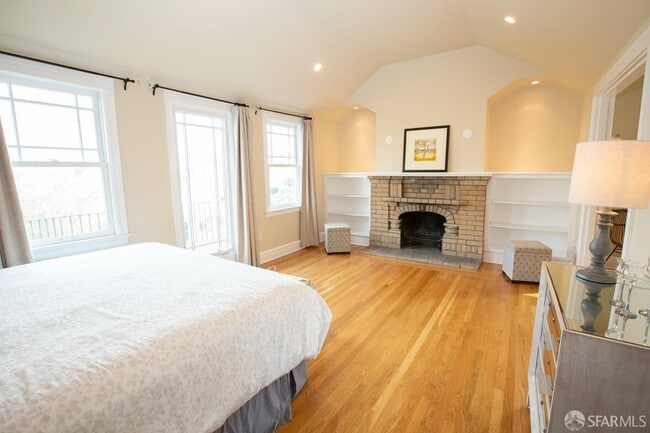 Building Photo - 3627 Scott St