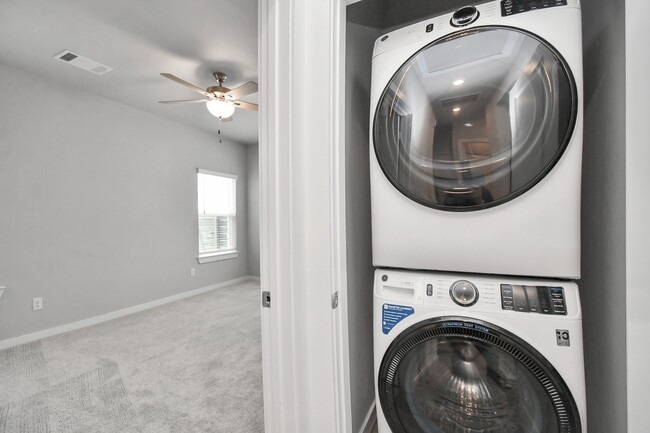 Building Photo - 23823 Cumberland Ridge Dr