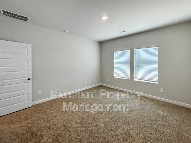 Building Photo - 760 Penfold Pt