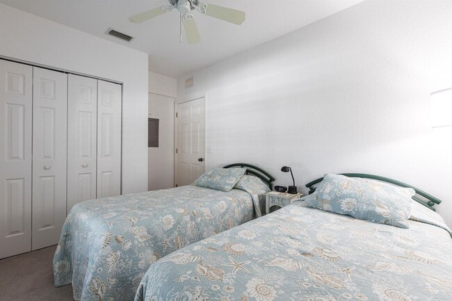 Building Photo - AMAZING CONDO IN WATERSIDE CLUB