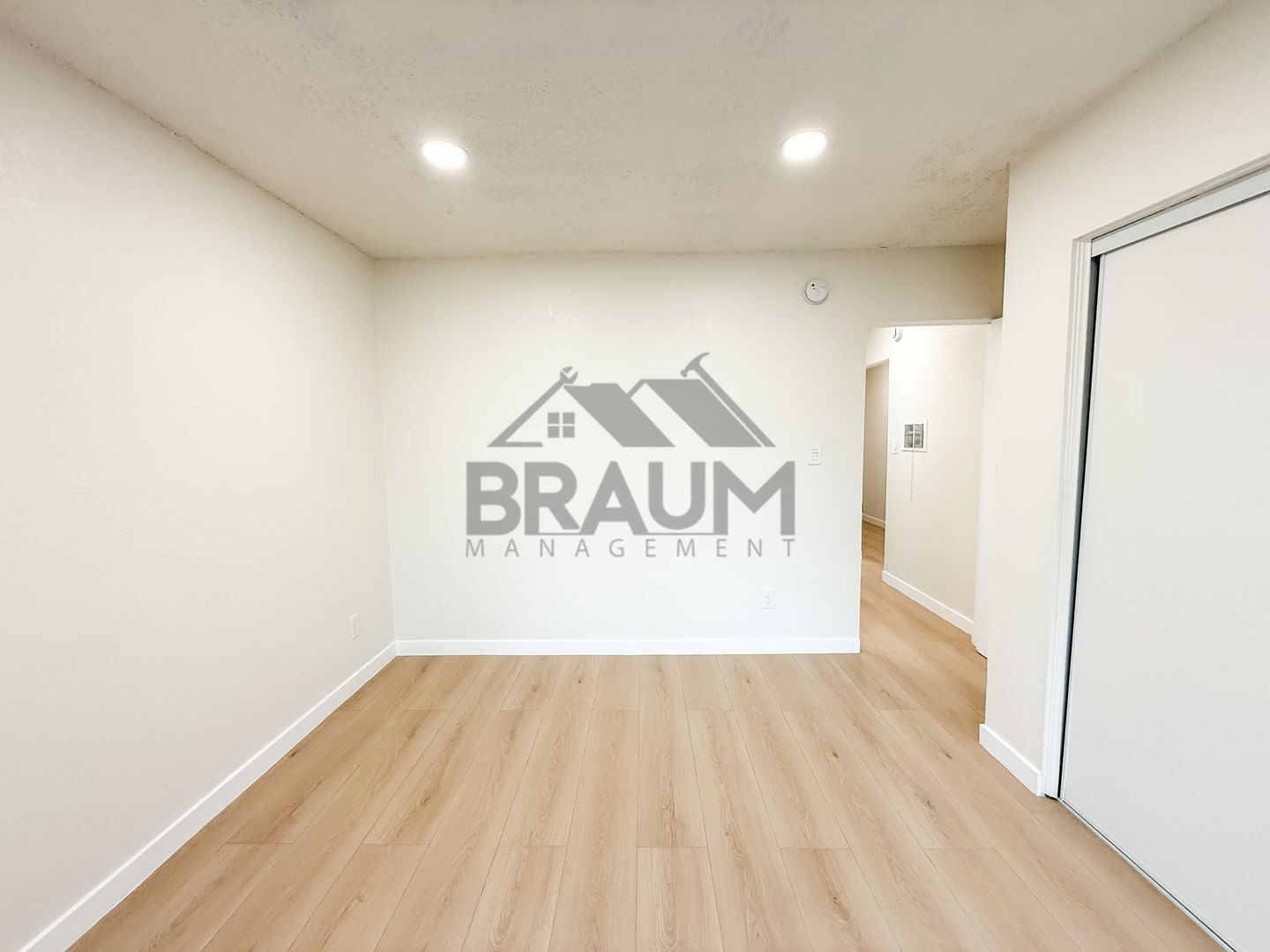 Building Photo - 4636 Laurel Canyon Blvd