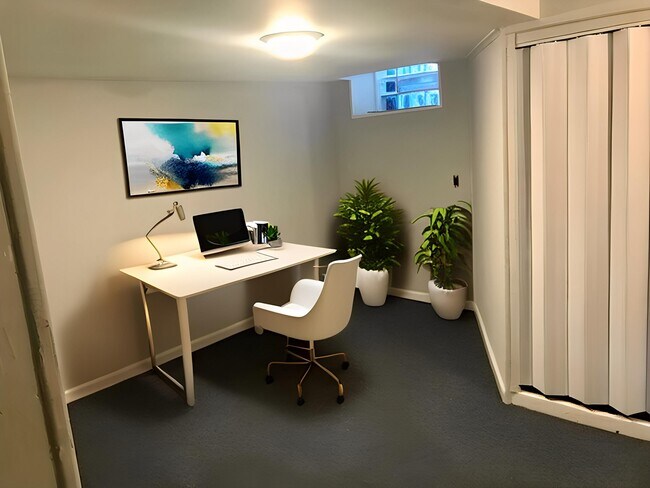 Basement office, play room or craft room - 1010 Edgemore Rd