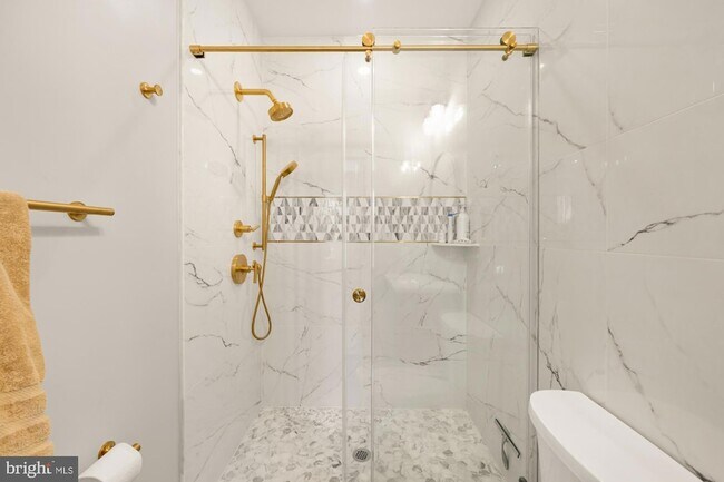 Building Photo - 1634 S Street NW Unit 5