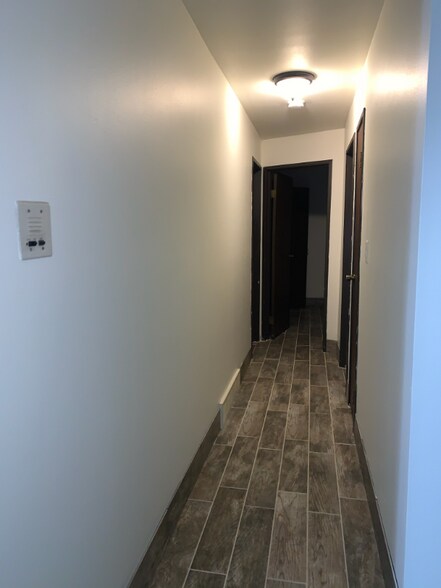 Building Photo - 7512 N Granville Rd